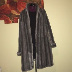 Grey Women’s Faux Fur Jacket